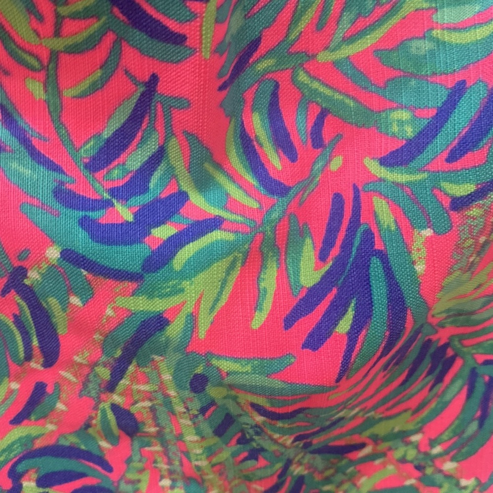 Lilly Pulitzer - Picture 4 of 8